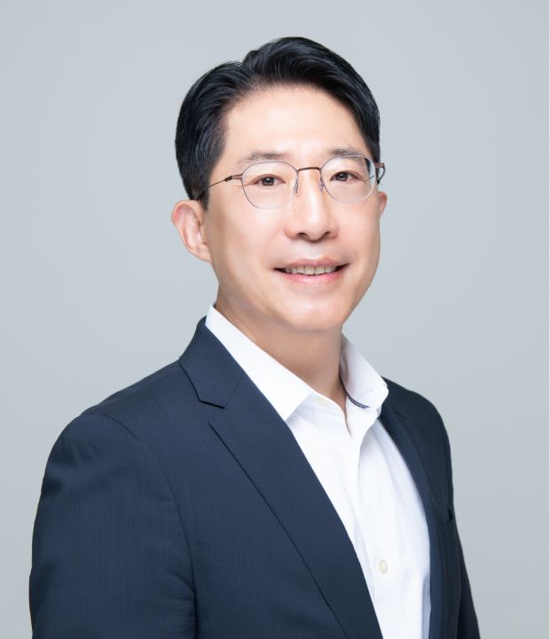 Dr.Jaewoo Kang