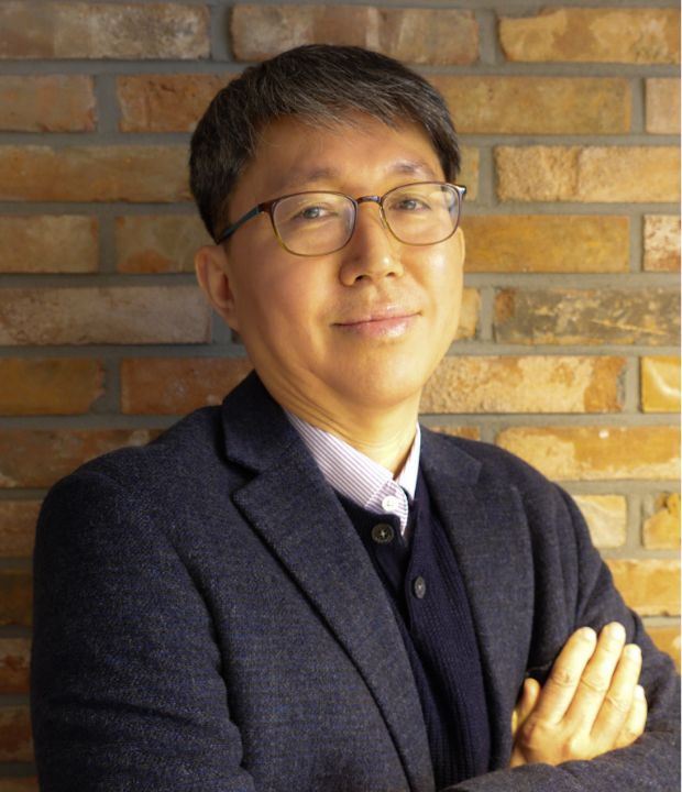 Dr.Jaewoo Kang
